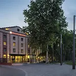 Hilton Garden La 4*