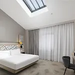Hilton Garden La Hotel 4*
