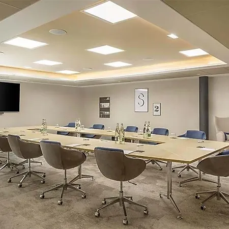 Hilton Garden La 4* Paris