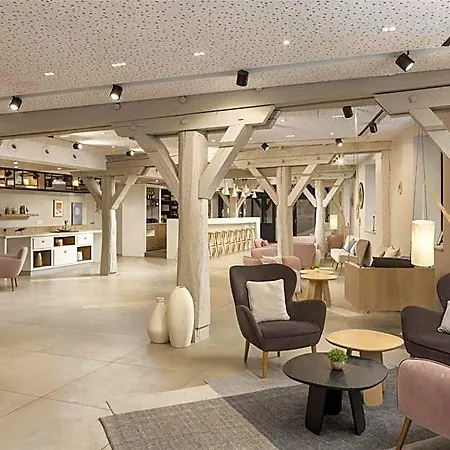 Hilton Garden La فندق باريس