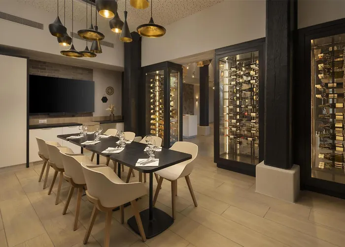 Hilton Garden La 酒店