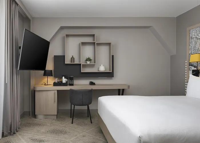 酒店 Hilton Garden La