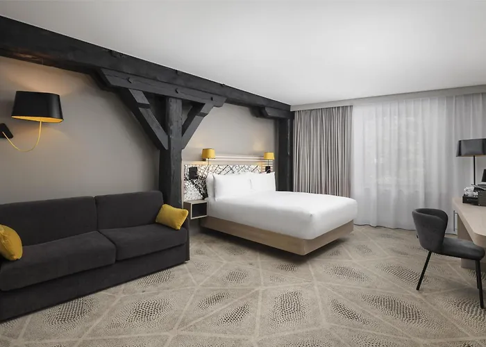 Hilton Garden La 酒店