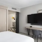 Hilton Garden La 4*