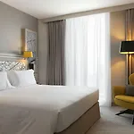 Hilton Garden La 4*