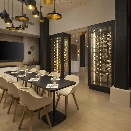 Hilton Garden La Ξενοδοχείο